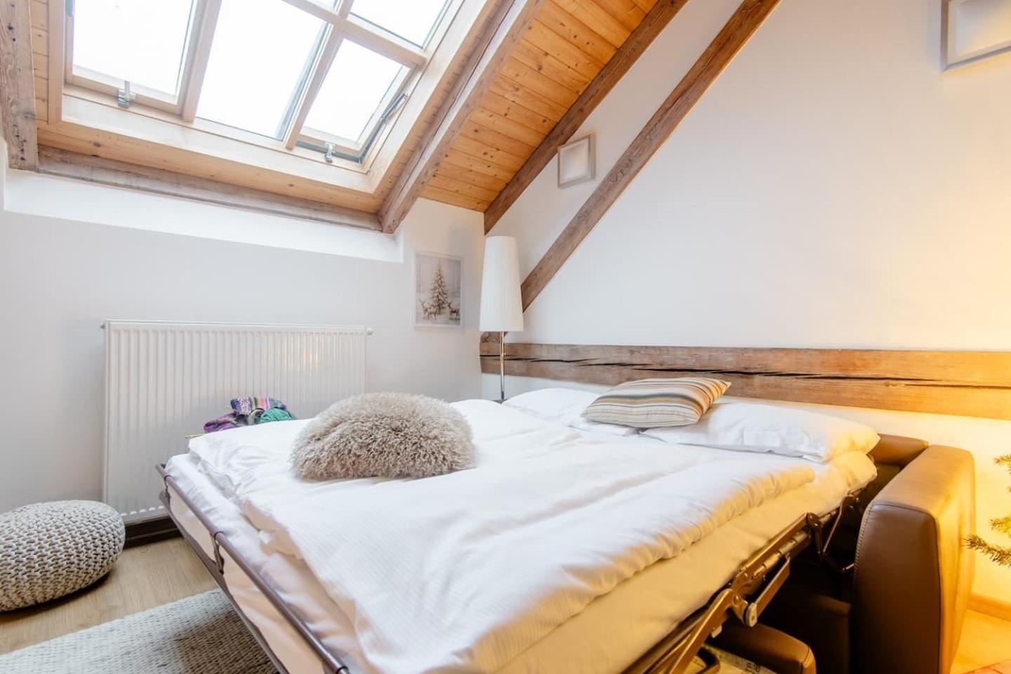 Apartmán Place Of Grace - 50 Meters From Dancing House *